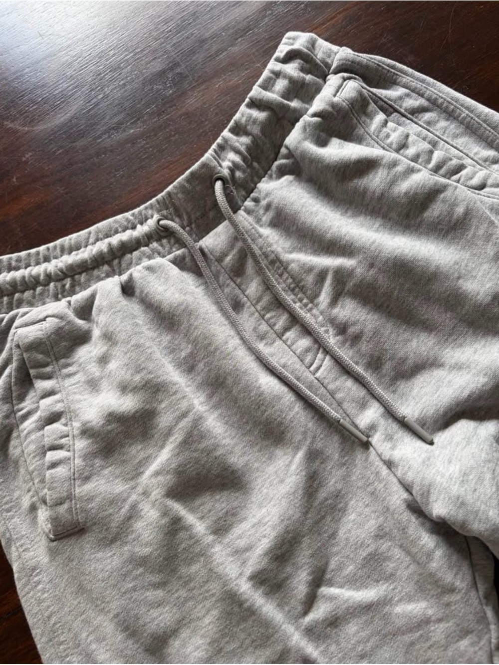 Gymshark Light Gray Women’s Drawstring Sweatpants